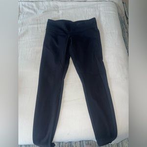 Black lululemon leggings